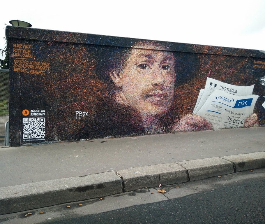 Street Artist Makes 0.11 BTC By Incorporating Bitcoin QR Code in Artwork - 4